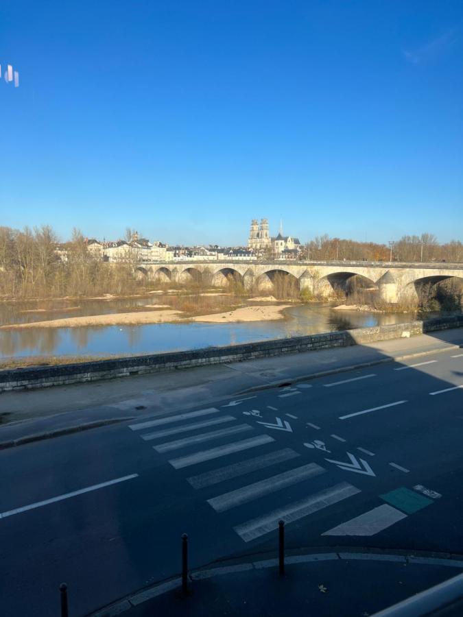 Cosy Loire, T2 Neuf, Front De Loire ,Vue Cathedrale,5Min A Pied Centre Ville Et Parking Prive Orléans Eksteriør bilde